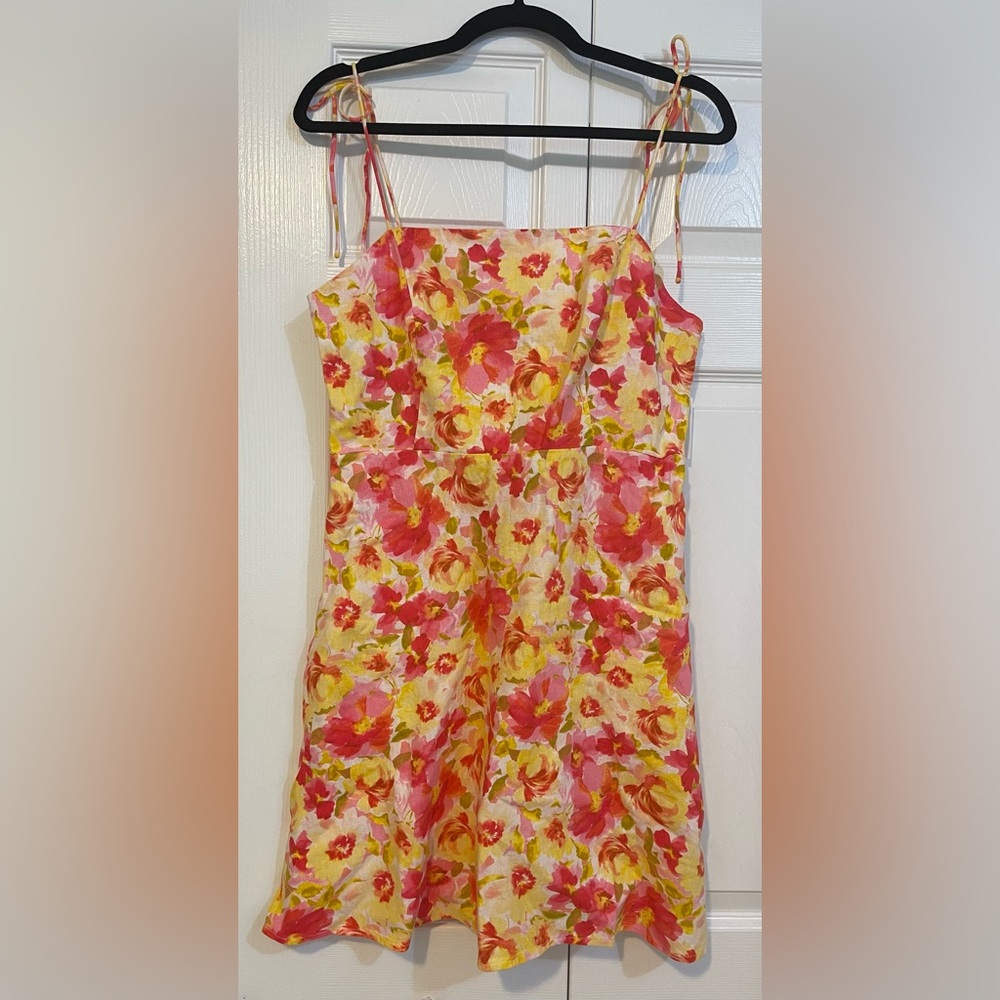 Old Navy Woman’s Dress #143